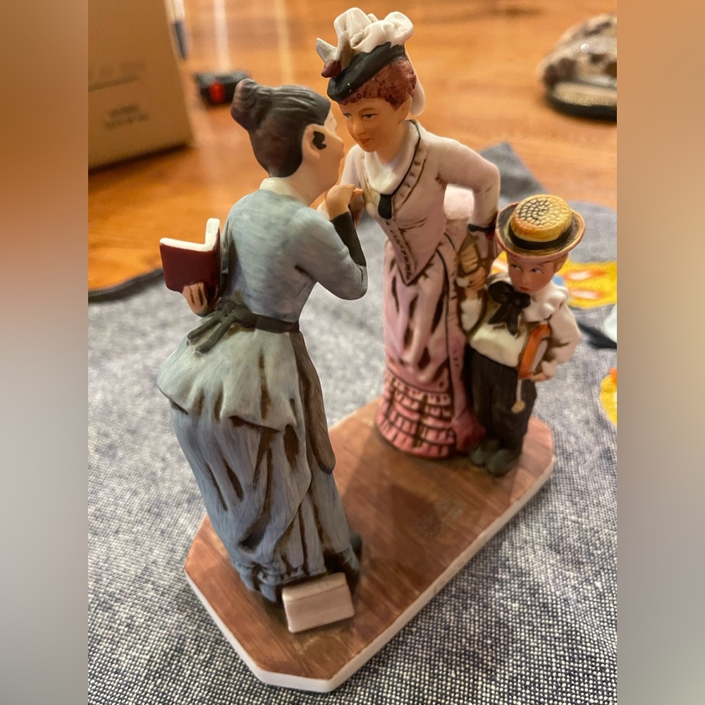 Norman Rockwell The first day of School Figurine 1978 The Saturday evening post